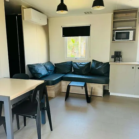 Campsite Le Roucan West 3*