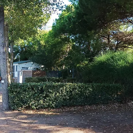 Le Roucan West 3* Vias