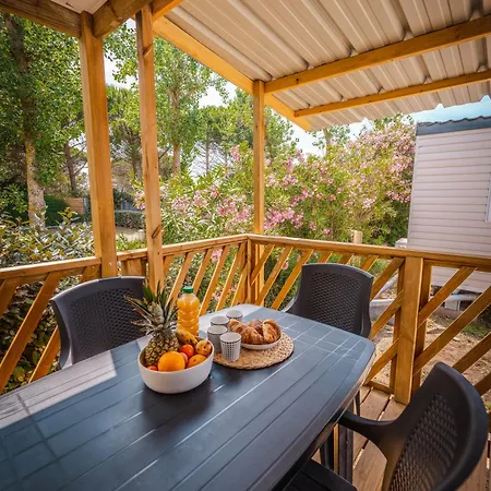 Le Roucan West Campsite 3*
