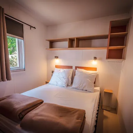 Le Roucan West Campsite Vias