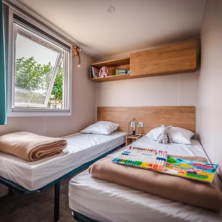 Campsite Le Roucan West Vias