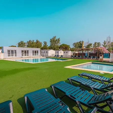 Le Roucan West 3*