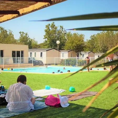 Campsite Le Roucan West Vias