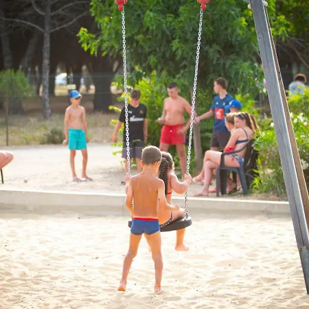 Le Roucan West Parque de Campismo 3*