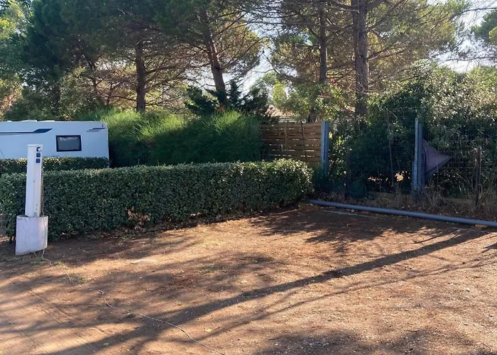 캠프장 Le Roucan West