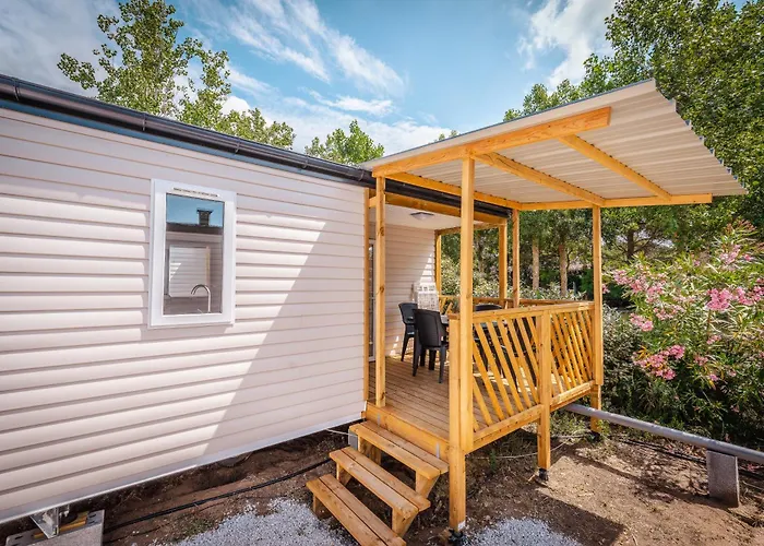 Le Roucan West 비아스