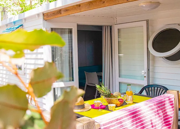 캠프장 Le Roucan West